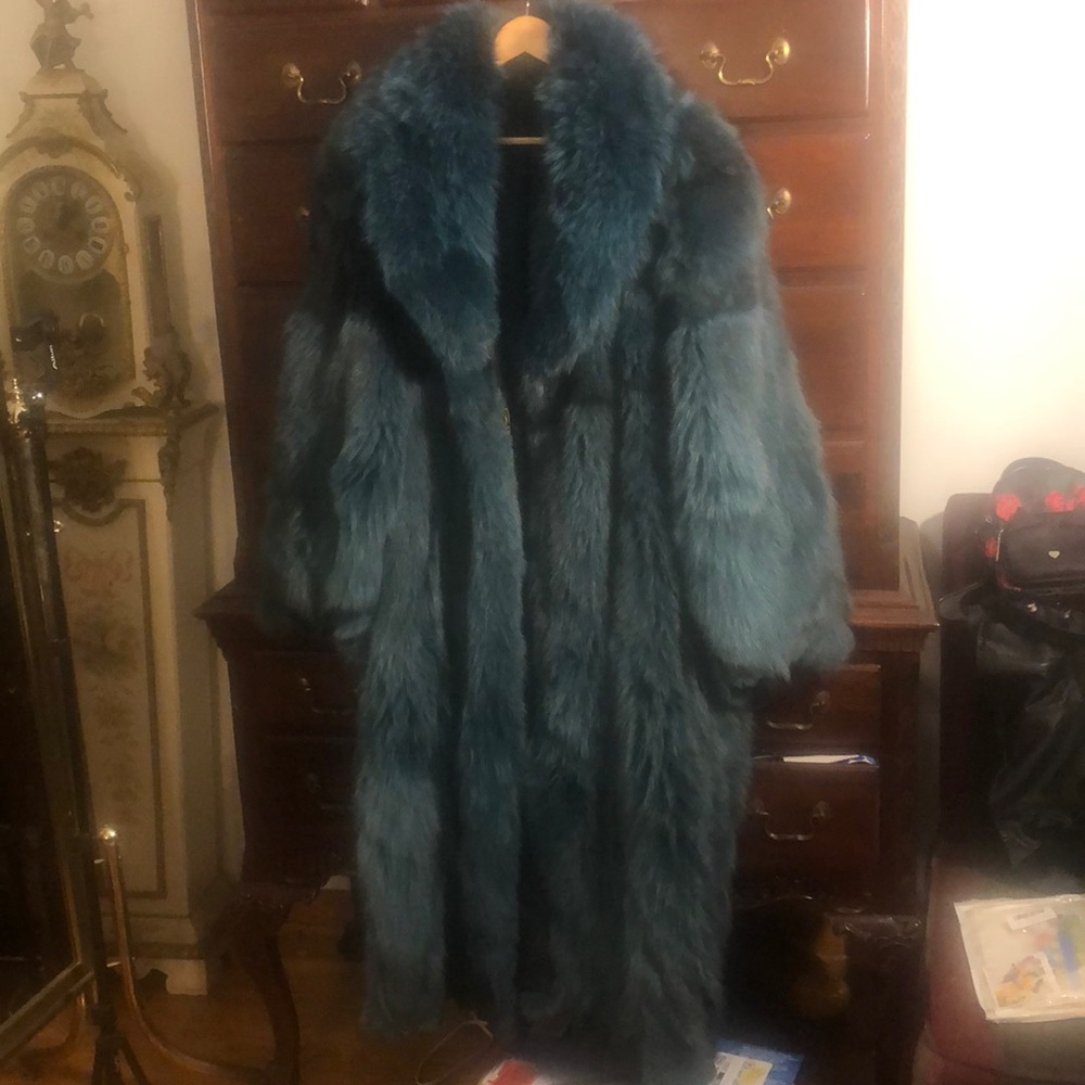 Greece origin green dyed fox coat
